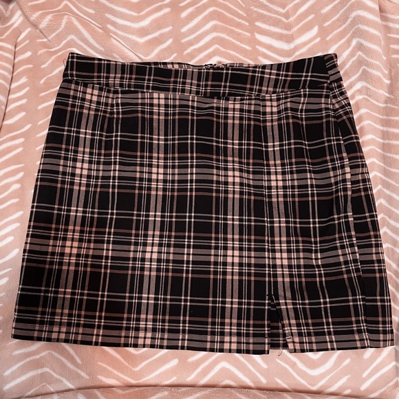 Dynamite Garage Plaid Mini Skirt Size Large - Picture 1 of 2